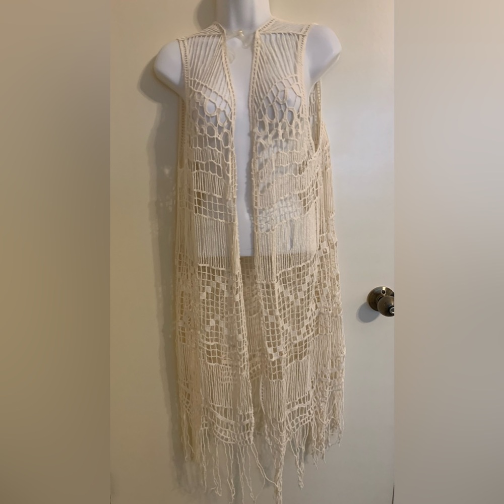 Women’s cover up or long vest sz 2xl